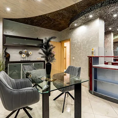 Appartement Beni Deluxe 1 *